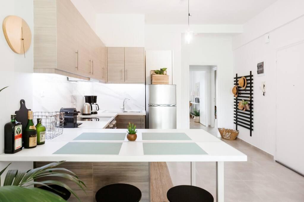 Your "Home Away From Home" - Phillopapou Hill Atena Exterior foto